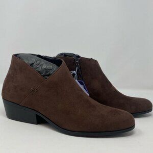 Women's Aerosoles Cayu Ankle Boots Color : Java Faux Suede Size : 8.5